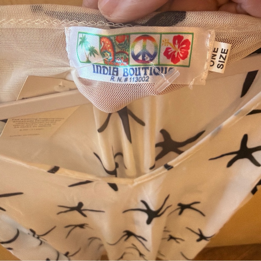 India Boutique Monochrome Starfish Blouse - Picture 4 of 12
